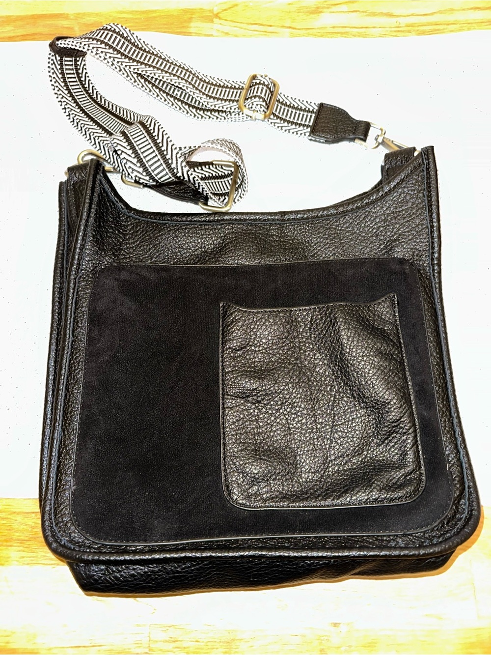 Men's Black Leather Crossbody Bag - Unbranded
